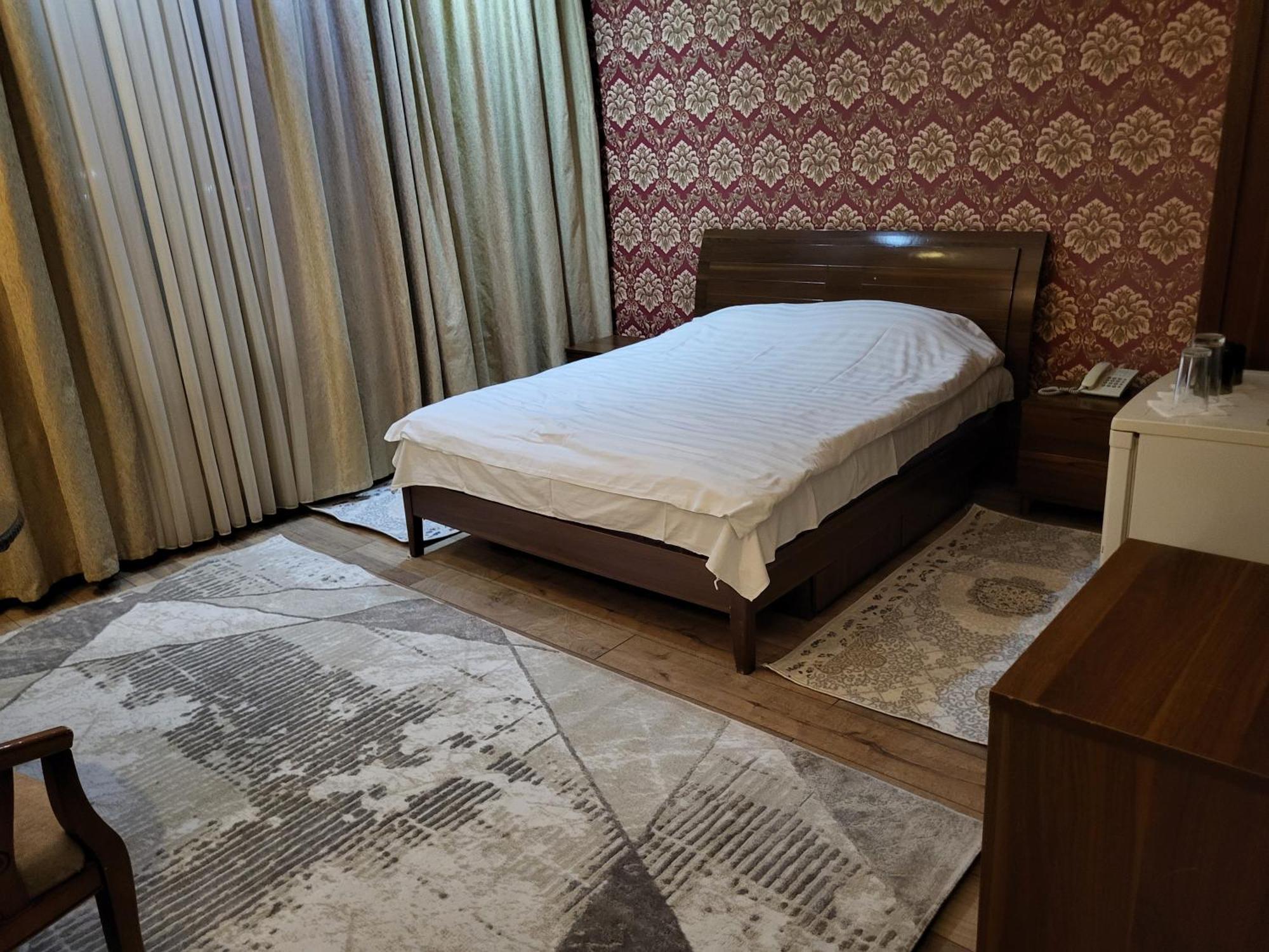 Seoul Hotel Шымкент Экстерьер фото